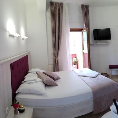 Apis Hotel Thumbnail
