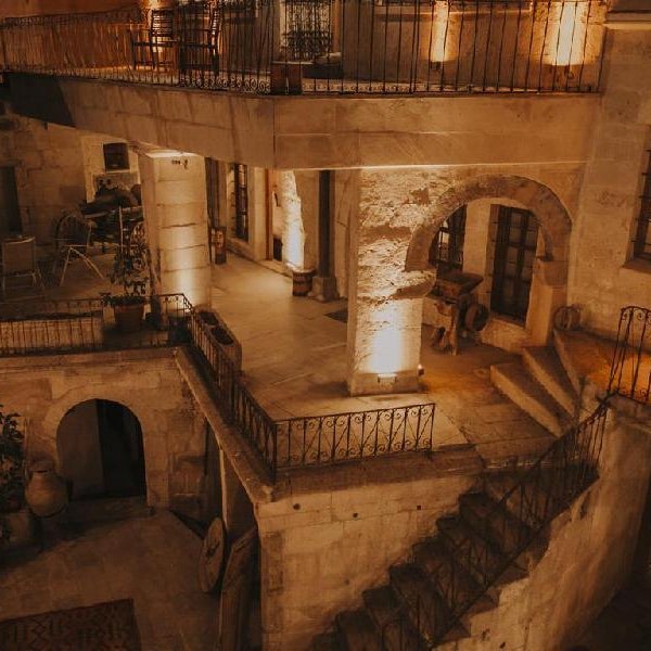 Cappadocia Eagle Cave Inn