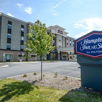Hampton Inn By Hilton & Suites Lenoir, Nc Thumbnail