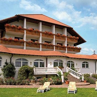 Sattelbogener Hof