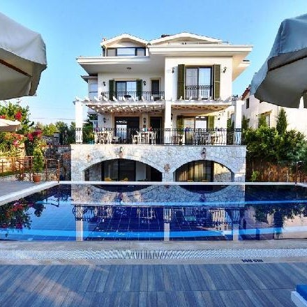 Villa Tn Hotel - Adulst Only Thumbnail