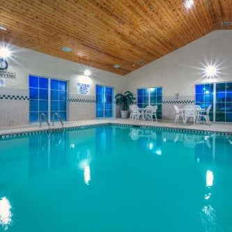 Country Inn & Suites by Radisson, Boone, NC Thumbnail