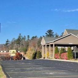 Holiday Inn Express & Suites Marquette By IHG Thumbnail