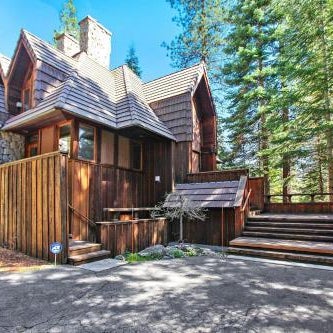 Little Ahwahnee Inn Entrance to Yosemite Thumbnail
