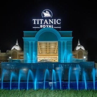 Titanic Royal-Families and Couples only