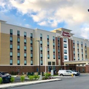 Hampton Inn By Hilton & Suites Morgantown / University Town Centre Thumbnail
