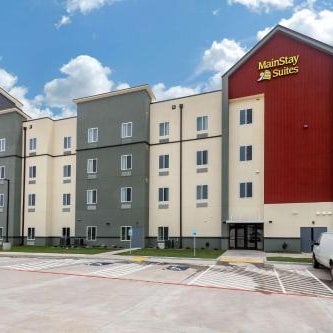 MainStay Suites Bricktown - near Medical Center Thumbnail
