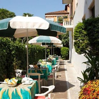 Hotel Santa Lucia Thumbnail