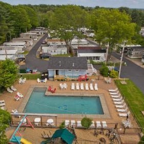 Drake's Island Resort & Cottages Thumbnail