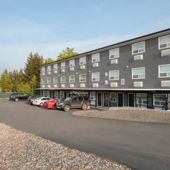 Days Inn by Wyndham 100 Mile House Thumbnail