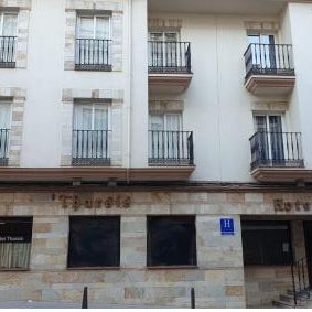 Hotel Tharsis