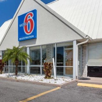 Studio 6-Englewood, FL Thumbnail