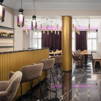 MOODs Charles Bridge Thumbnail