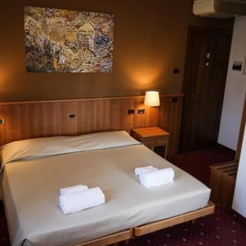 VILLANOVA HOTEL