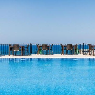 Olivia Palm Hotel Thumbnail