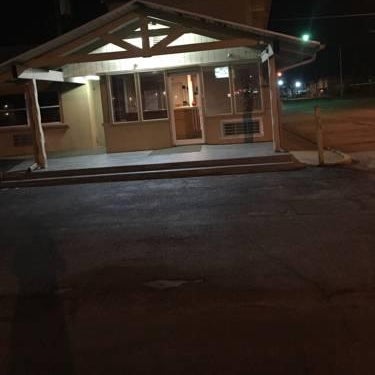 Rodeway Inn & Suites