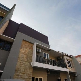 Hotel O Siwalankerto Near City Of Tommorow Mall Formerly Padang Pasir C-12 Residence Thumbnail