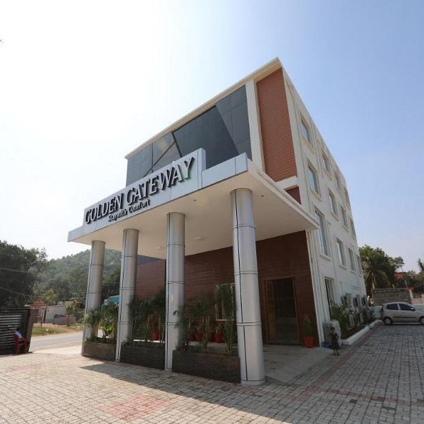 Hotel Golden Gateway
