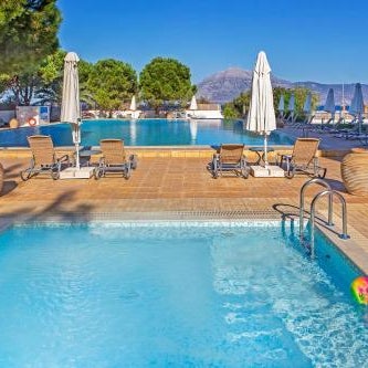 Achaia Beach Hotel, Vassilicos House of Hospitality
