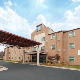 Travelodge by Wyndham Romulus Detroit Airport Thumbnail