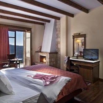 Alpen House Hotel & Suites