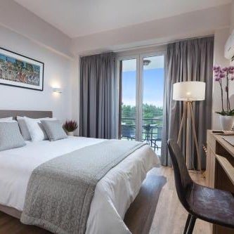 Minavra Hotel Thumbnail