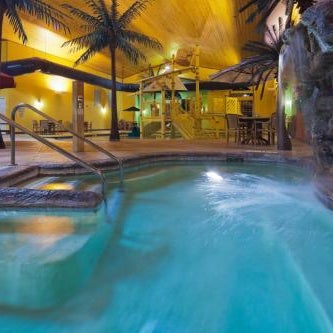 Country Inn & Suites by Radisson, Appleton North, WI Thumbnail