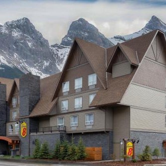 Super 8 Canmore Thumbnail