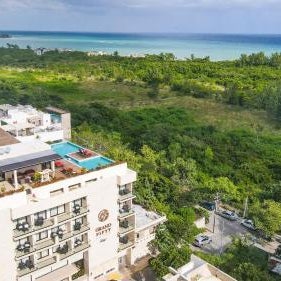 Grand Fifty Suites Thumbnail