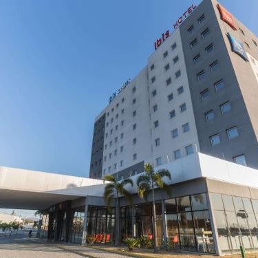 ibis Lorena