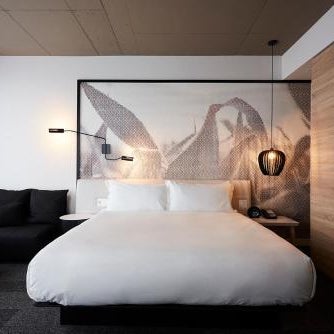 Hôtel Escad Quartier DIX30 Thumbnail