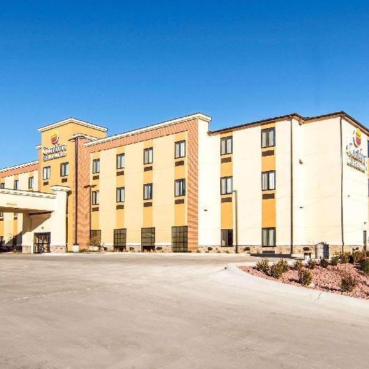 Comfort Inn & Suites Independence Thumbnail