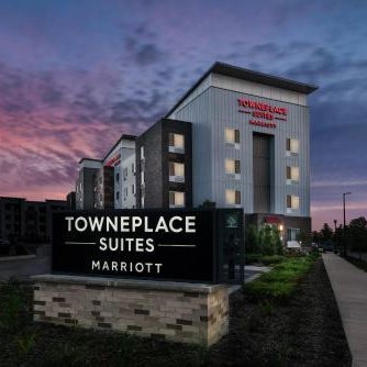 TownePlace Suites by Marriott Milwaukee Oak Creek Thumbnail