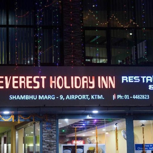 Everest Holiday Inn Thumbnail