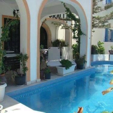 Tritonas Rooms