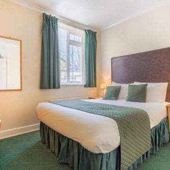 London Town Hotel