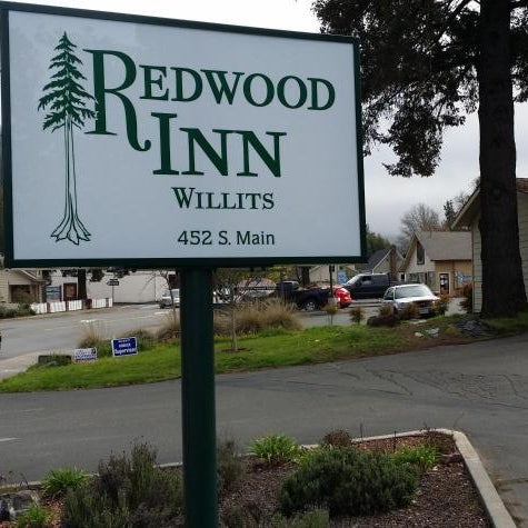 Redwood Inn Willits Thumbnail