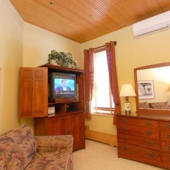 Independence Square 308, Top Floor Hotel Room with Ideal Downtown Location Thumbnail