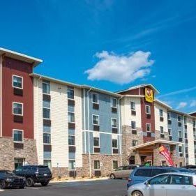 Midtown Suites - Greenville Thumbnail