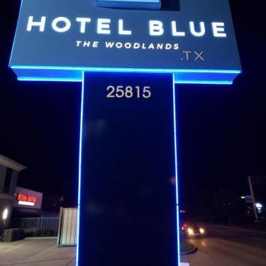 Hotel Blue - Woodlands Thumbnail