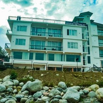 Hotel River Retreat