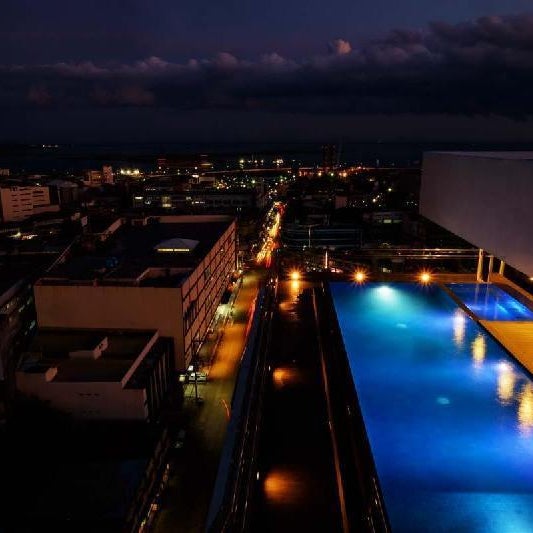 One Central Hotel & Suites Thumbnail