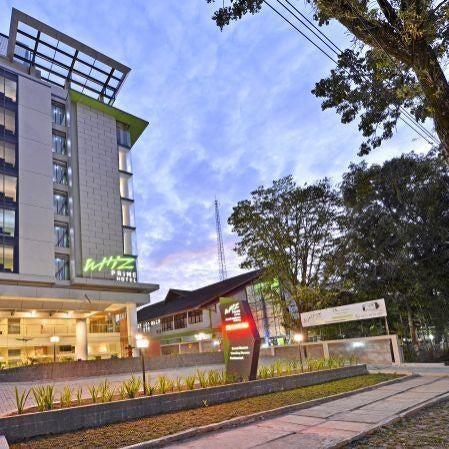 Whiz Prime Hotel Khatib Sulaiman Padang