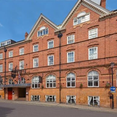 Macdonald New Blossoms Hotel Thumbnail