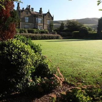Falcon Manor Hotel