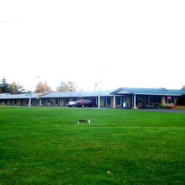 Thruway Holiday Motel Thumbnail