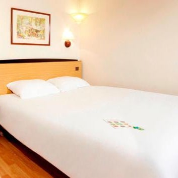 Campanile Calais Hotel