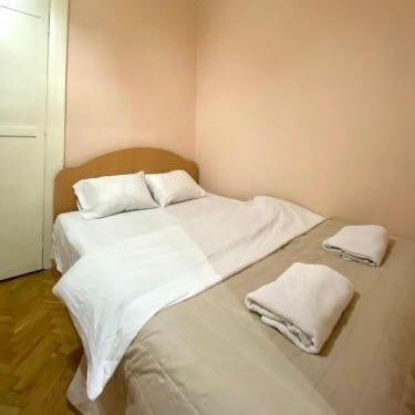 Apartment on Zaliznychna street
