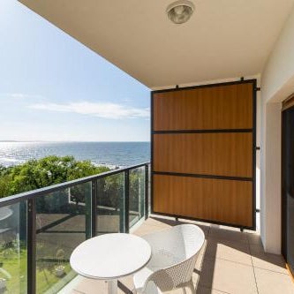 Aquamarina Prima Holiday Studios by the BEACH by Noclegi Renters