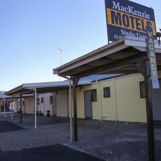 Mackenzie motels